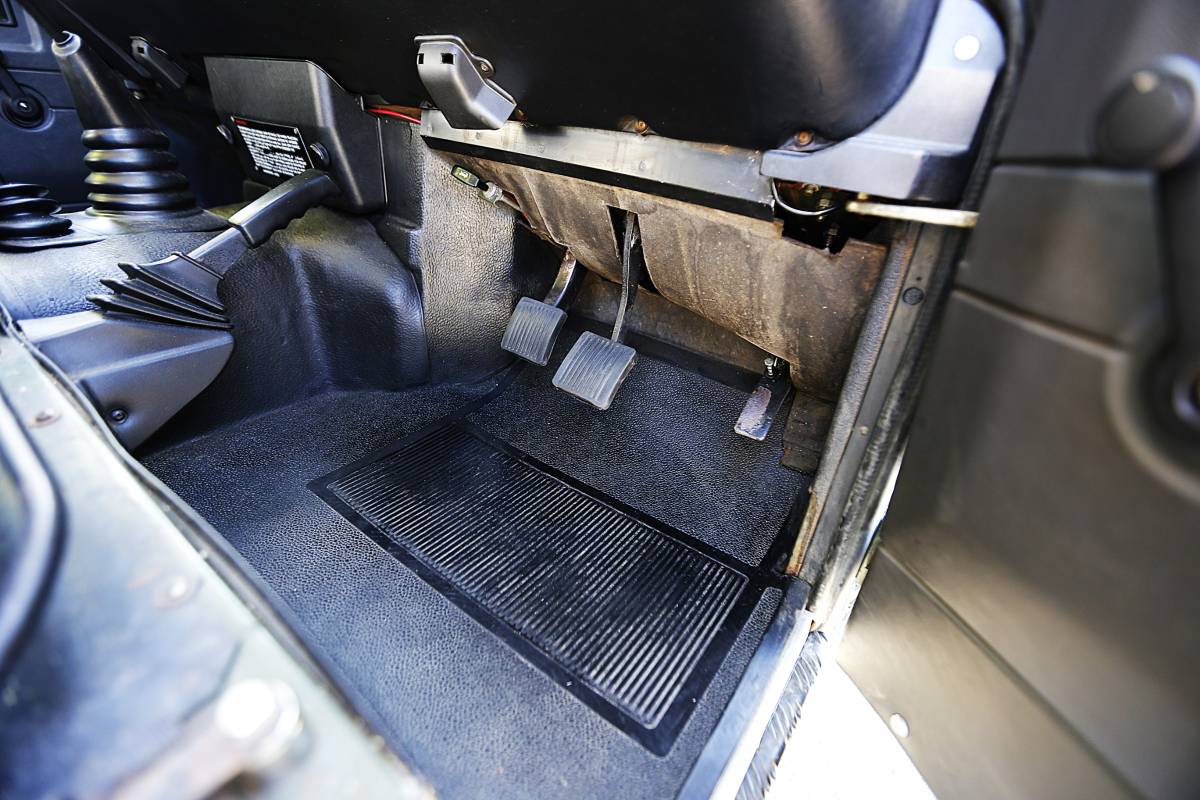 Land-rover-diesel-1989-green-13