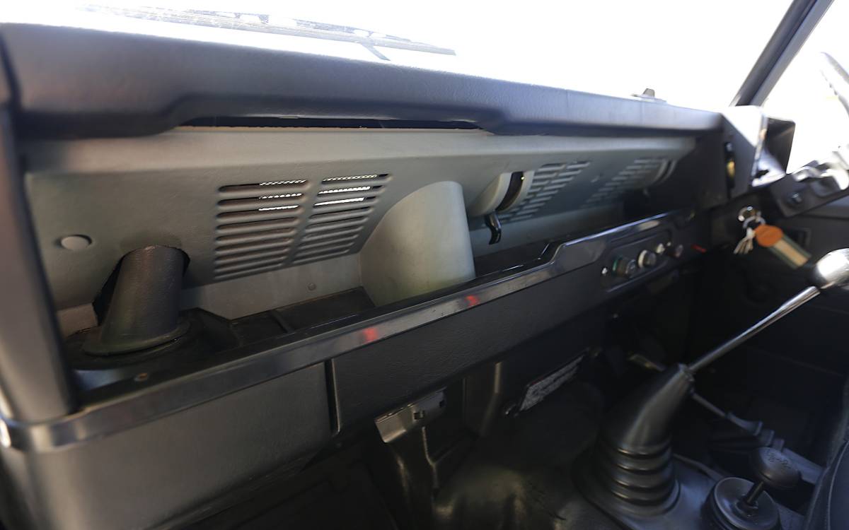 Land-rover-diesel-1989-green-19