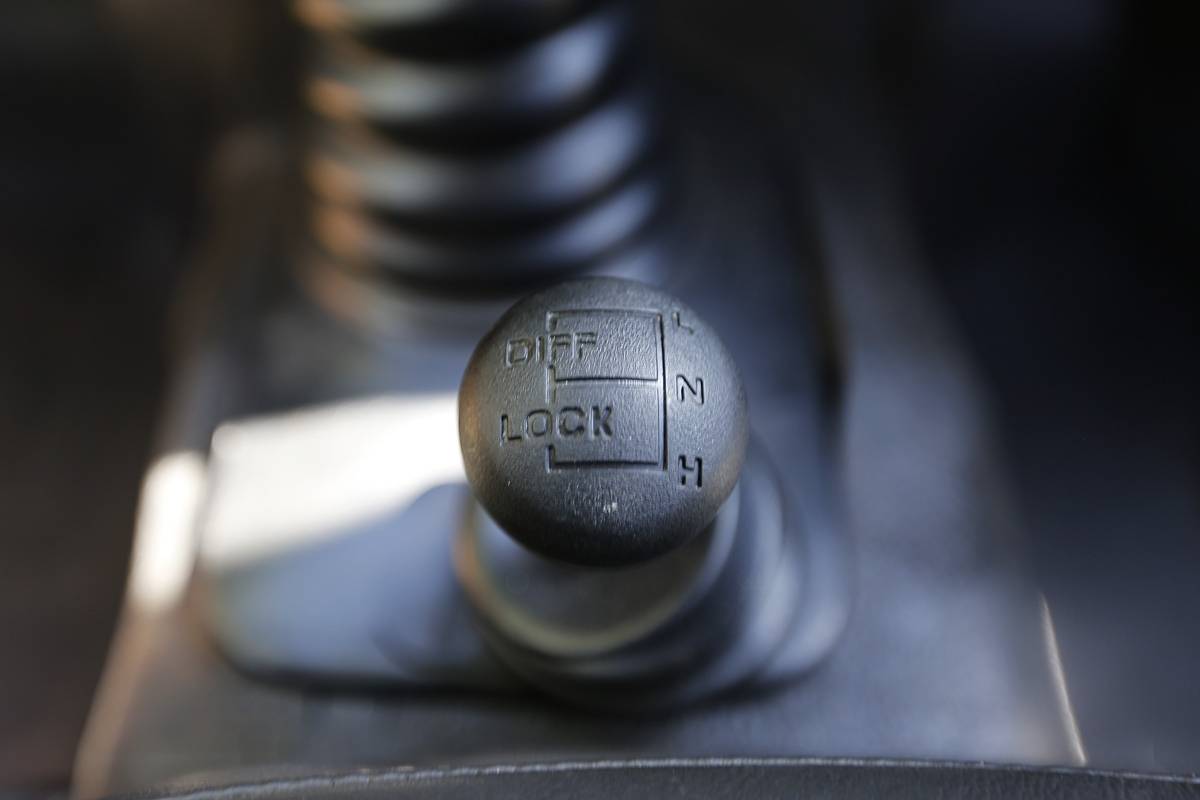 Land-rover-diesel-1989-green-20