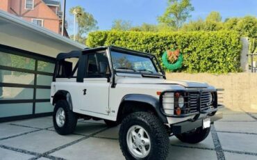 Land-rover-nas-90-1995-white-18