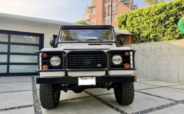 Land-rover-nas-90-1995-white-23