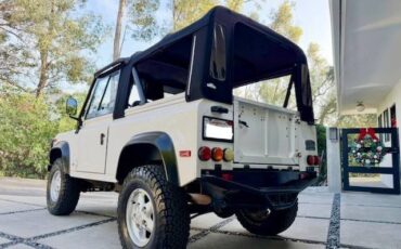 Land-rover-nas-90-1995-white-4