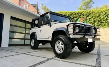 Land-rover-nas-90-1995-white-5