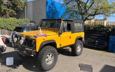 Land-rover-nas-defender-90-1994-yellow-5