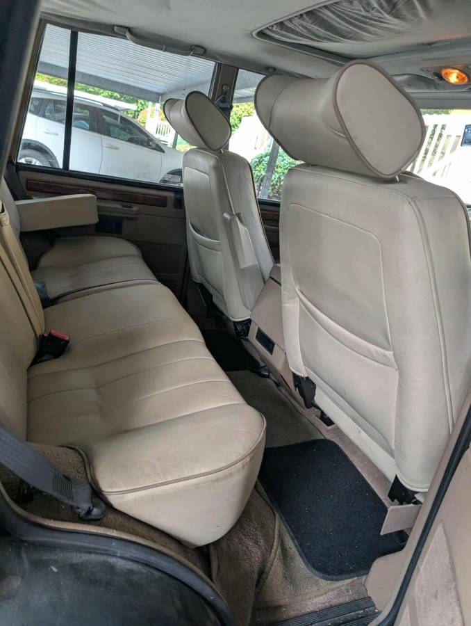 Land-rover-range-rover-classic-swb-1995-green-11