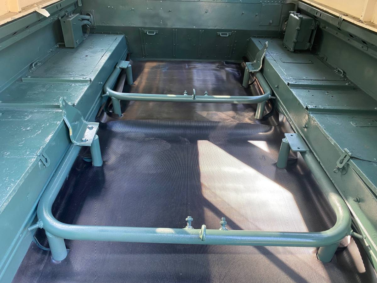 Land-rover-series-3-1975-2