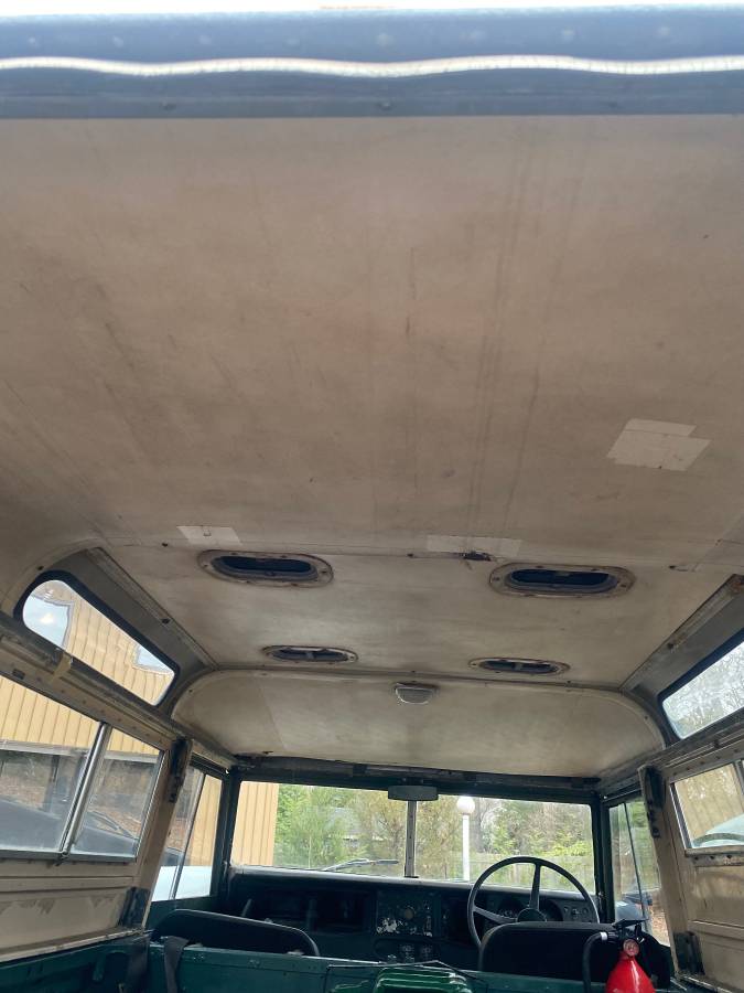 Land-rover-series-3-1975-7