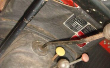 Land-rover-series-iii-1972-red-10