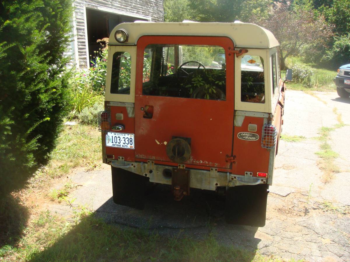 Land-rover-series-iii-1972-red-9