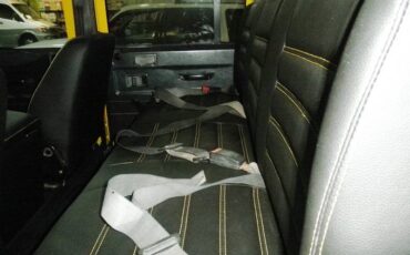 Landrover-defender-1993-yellow-10