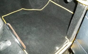 Landrover-defender-1993-yellow-15