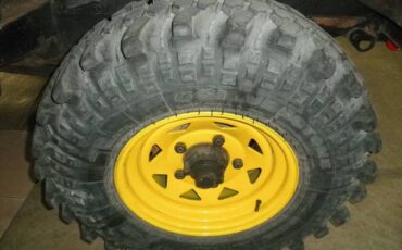 Landrover-defender-1993-yellow-17