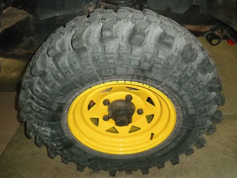 Landrover-defender-1993-yellow-17