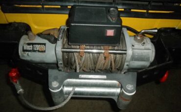 Landrover-defender-1993-yellow-18