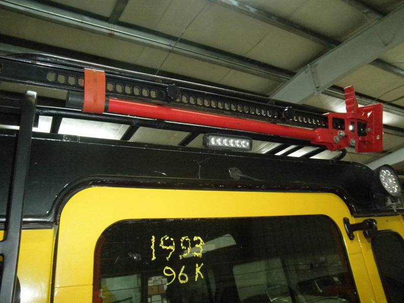 Landrover-defender-1993-yellow-20