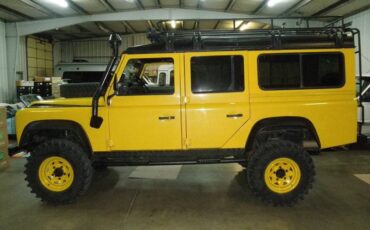 Landrover-defender-1993-yellow