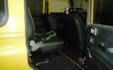 Landrover-defender-1993-yellow-9