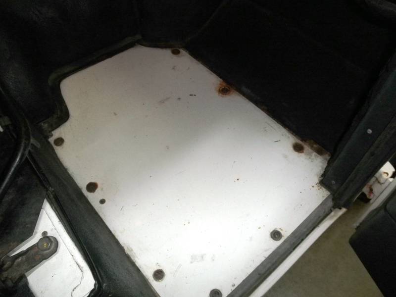 Landrover-defender-diesel-1995-white-11