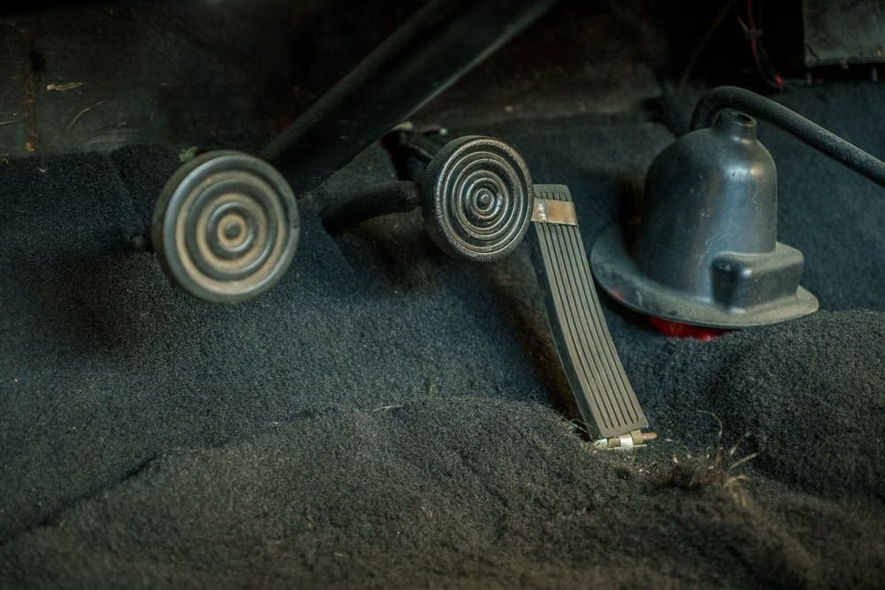 Le-Gene-1955-Roadster-17