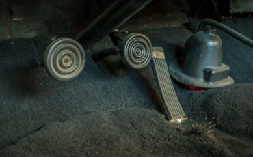 Le-Gene-1955-Roadster-17