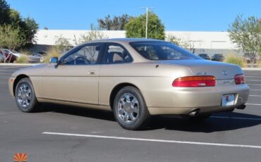 Lexus-SC-1992-Coupe-11