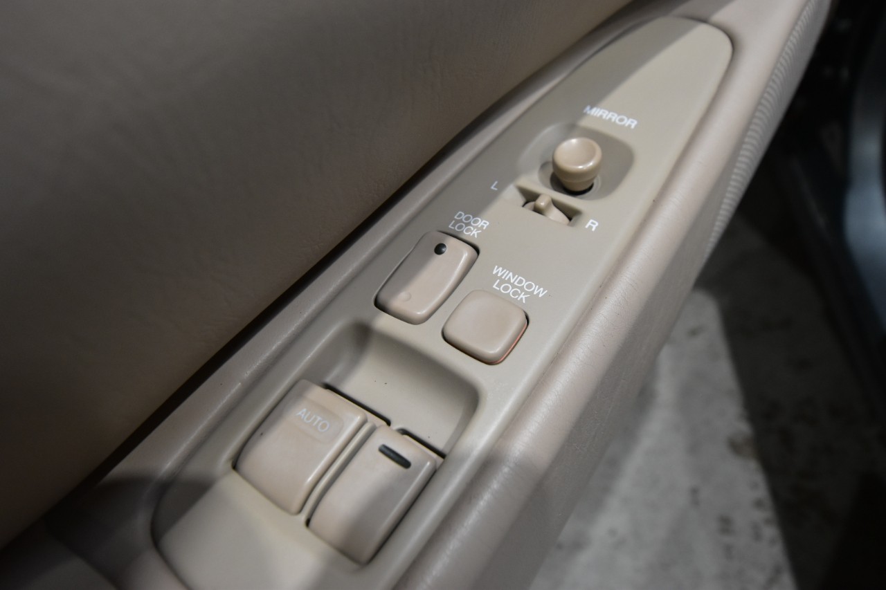 Lexus-SC-1992-Coupe-15