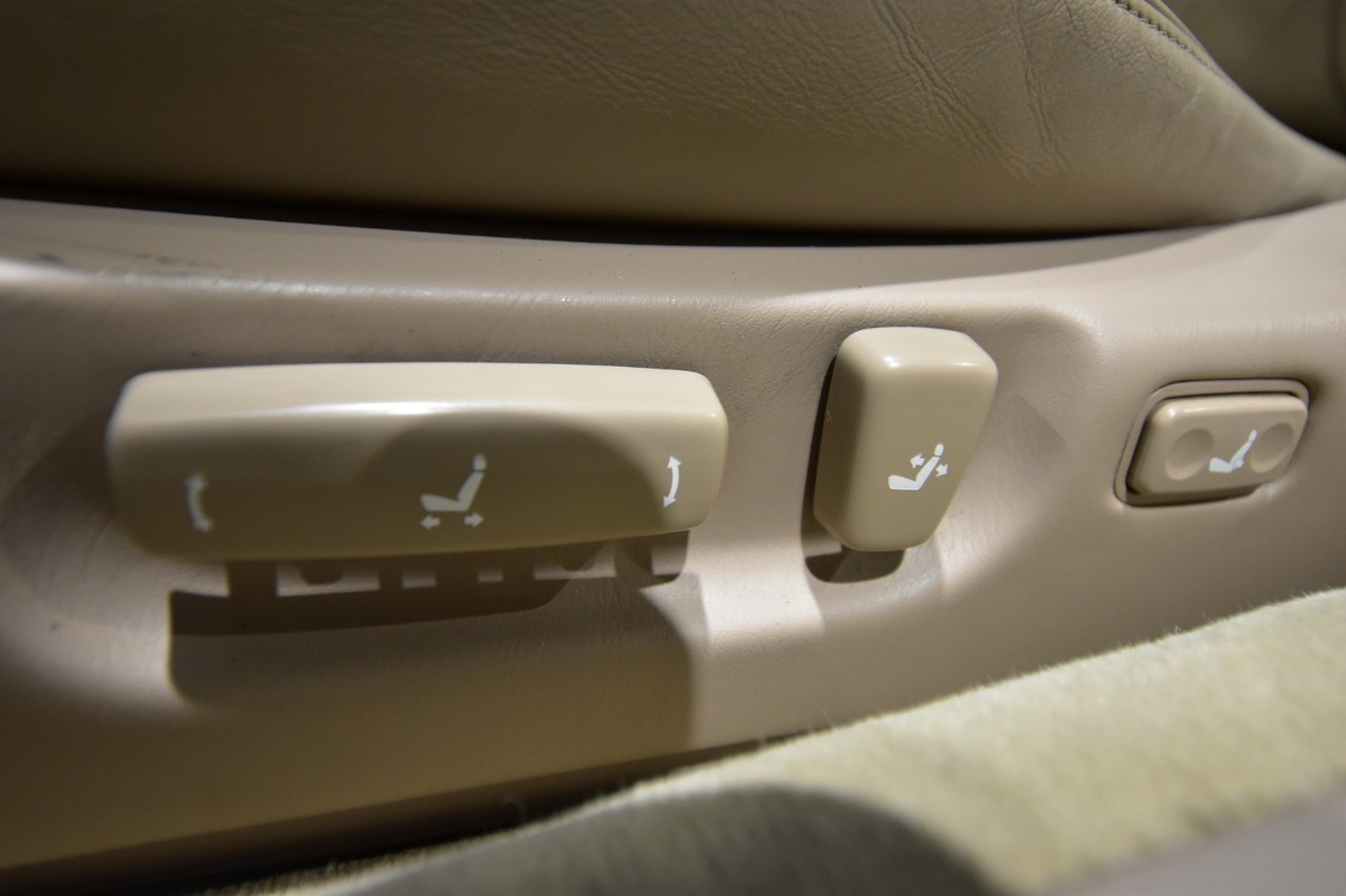 Lexus-SC-1992-Coupe-16