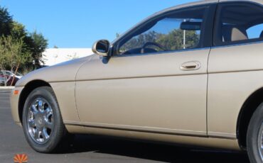 Lexus-SC-1992-Coupe-21