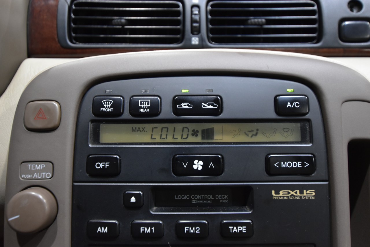 Lexus-SC-1992-Coupe-24