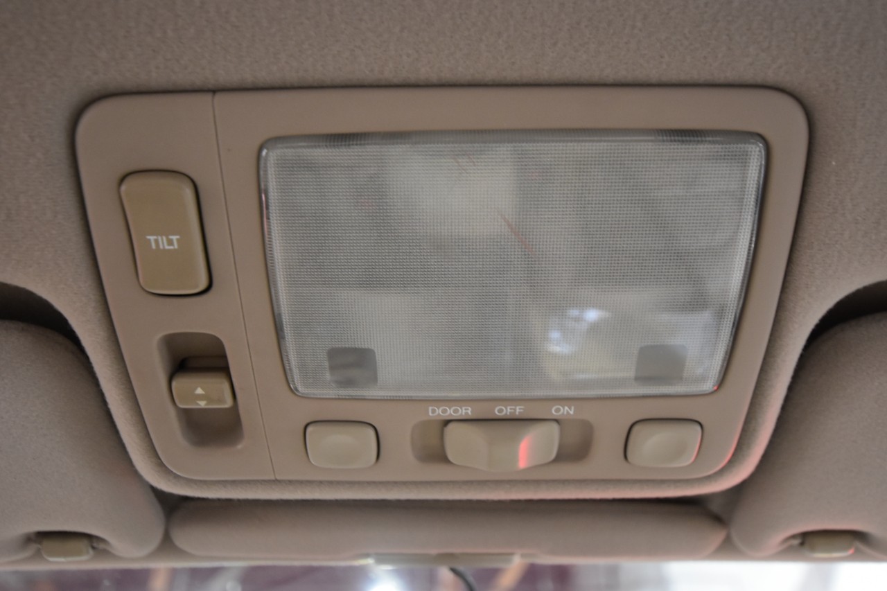 Lexus-SC-1992-Coupe-30