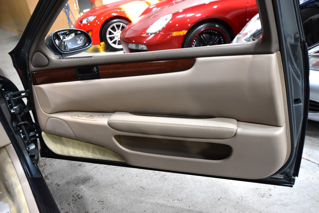 Lexus-SC-1992-Coupe-31