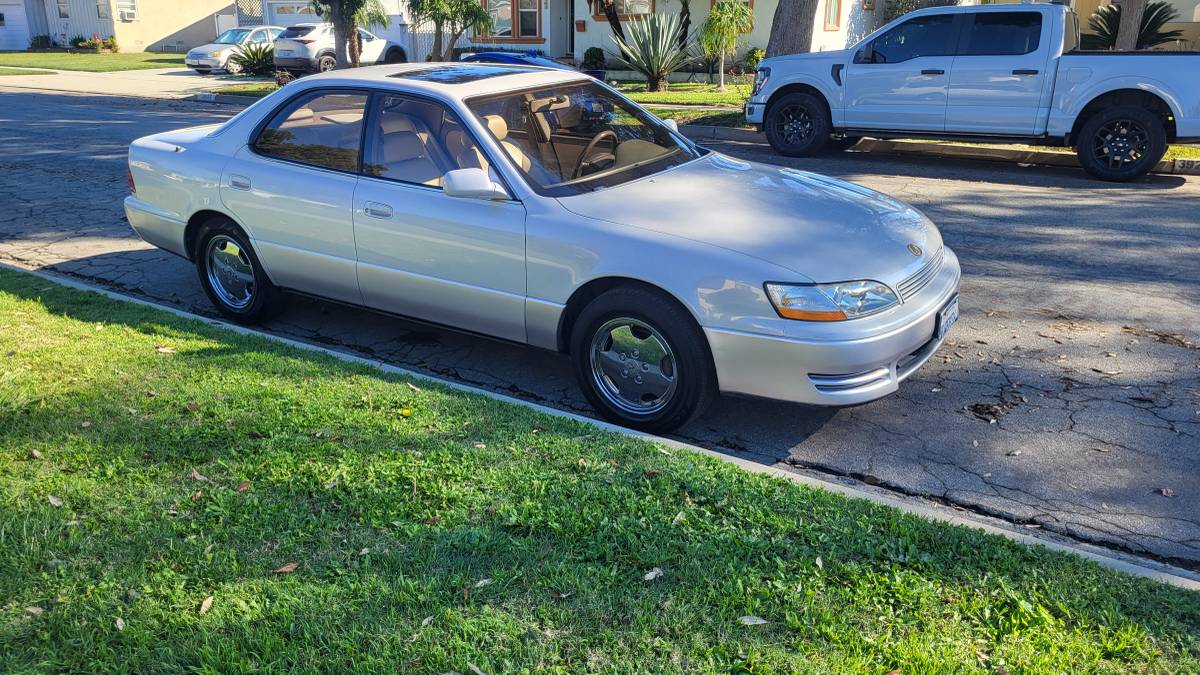 Lexus-es300-1994-3