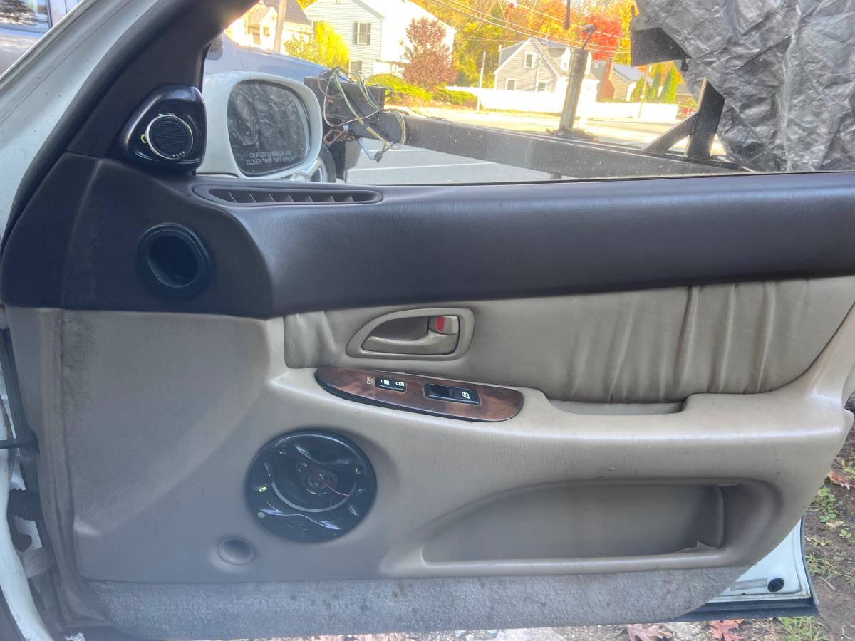 Lexus-gs300-1995-white-2