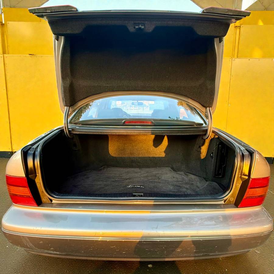 Lexus-ls-1995-grey-10