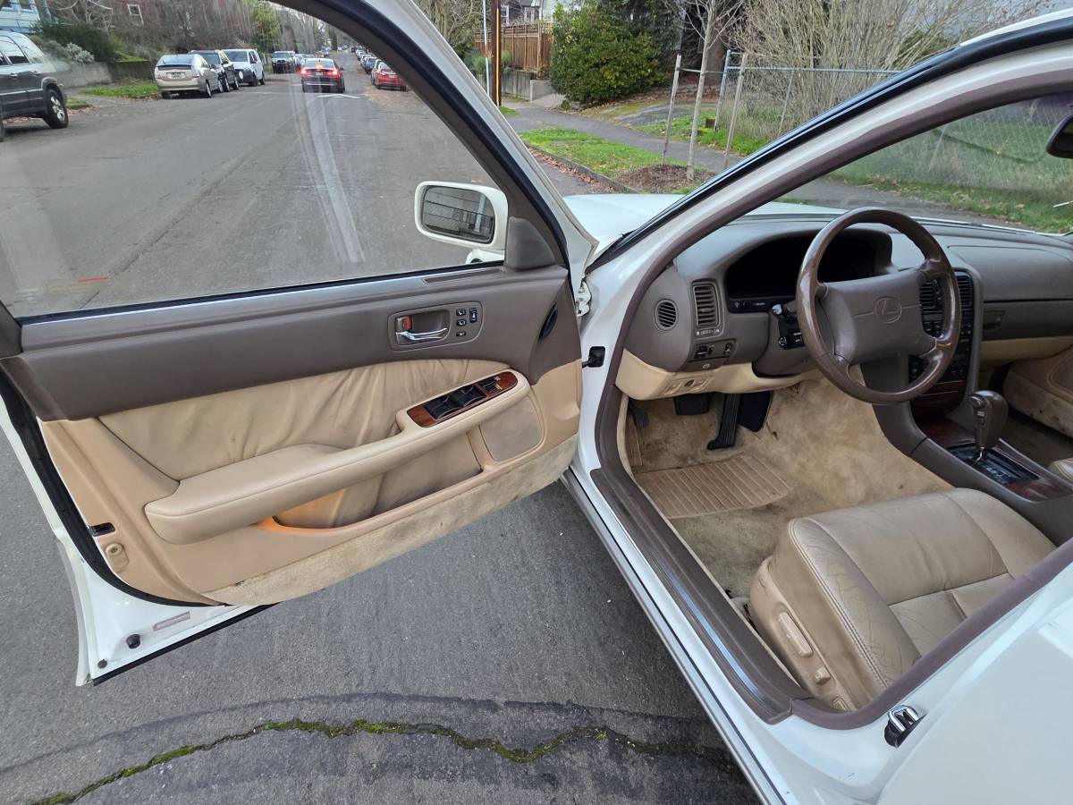 Lexus-ls400-1993-12