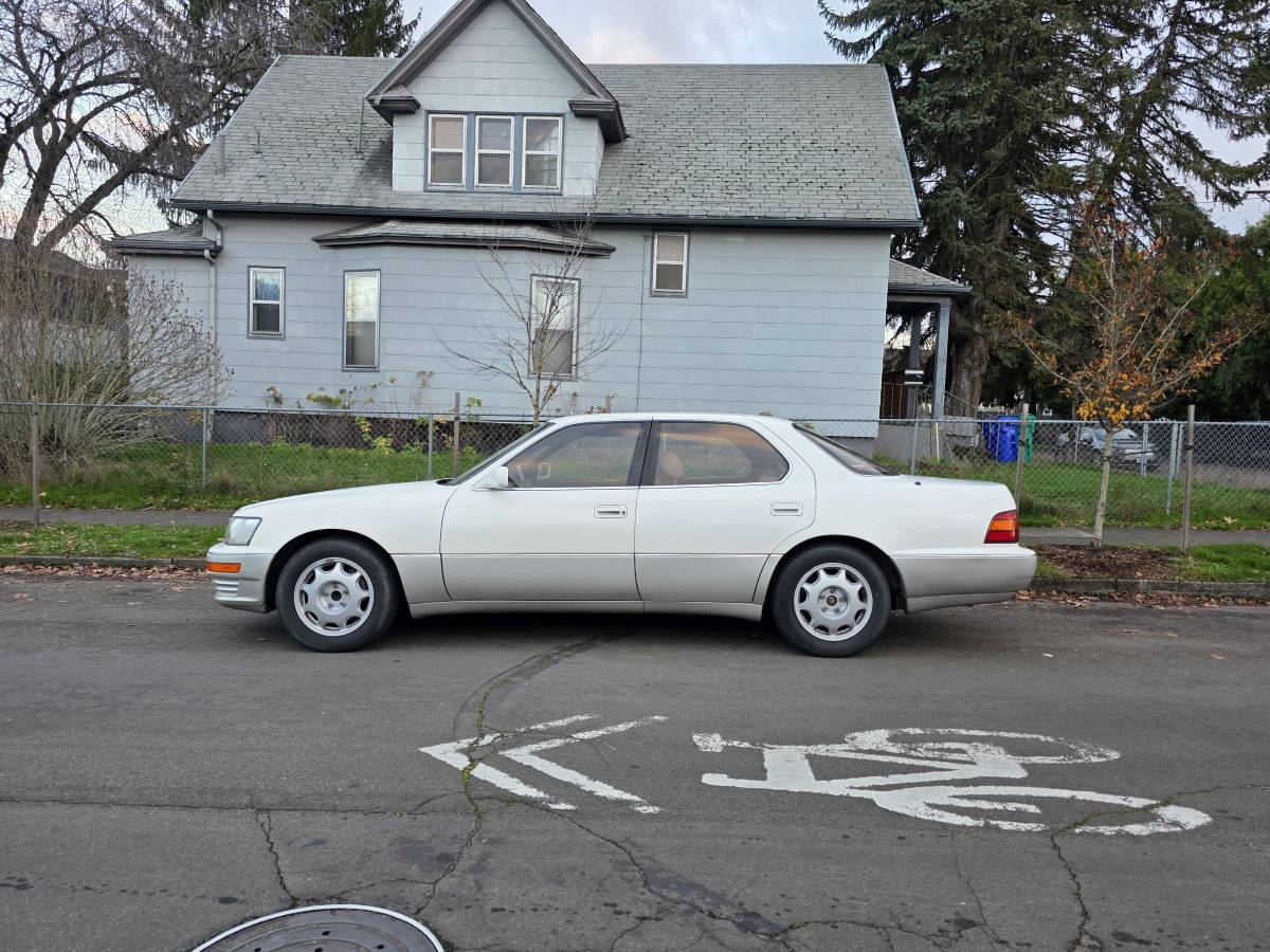 Lexus-ls400-1993-2