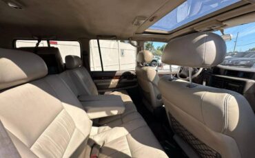 Lexus-lx-1996-white-16