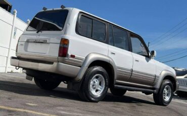 Lexus-lx-1996-white-3