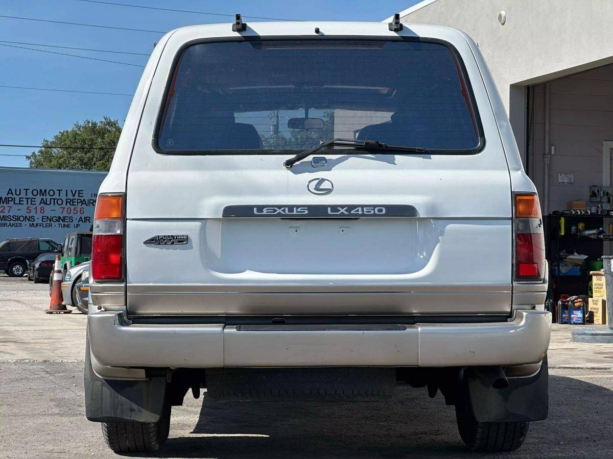 Lexus-lx-1996-white-6