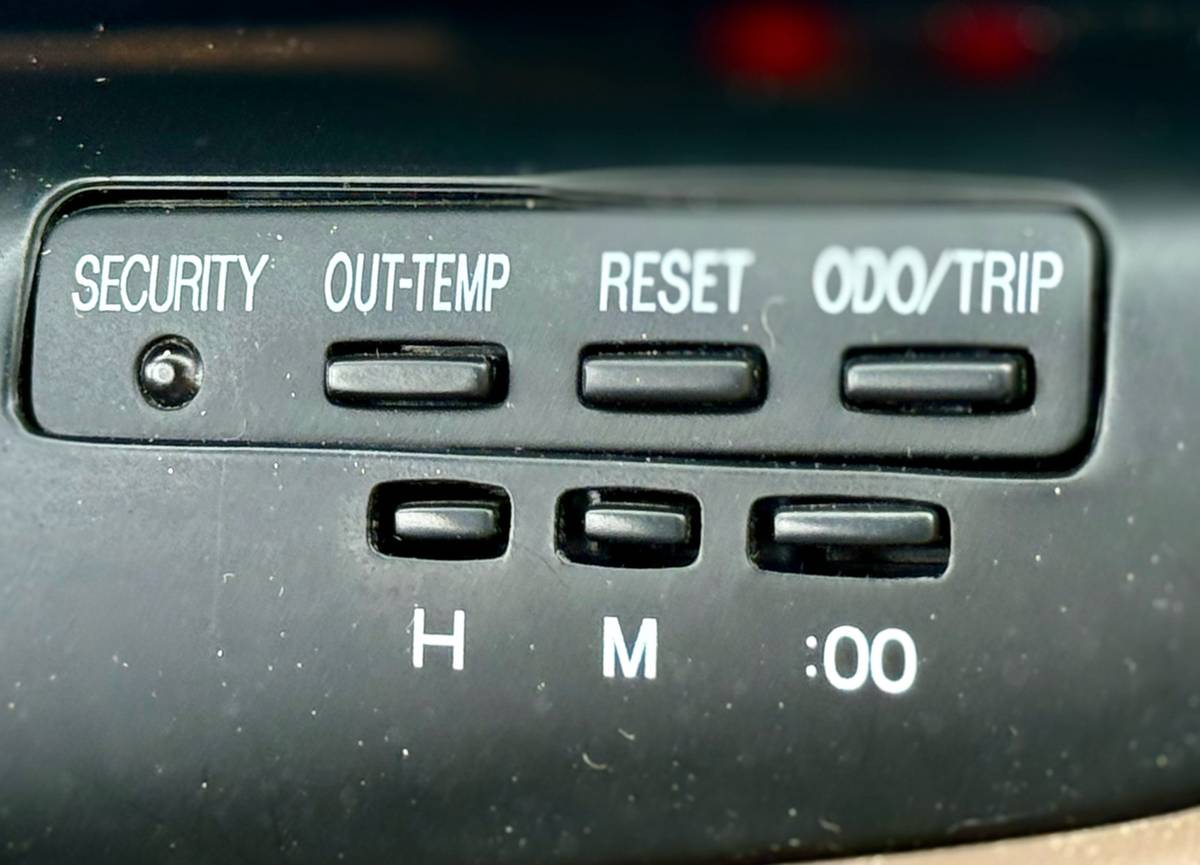 Lexus-sc-300400-1995-white-1