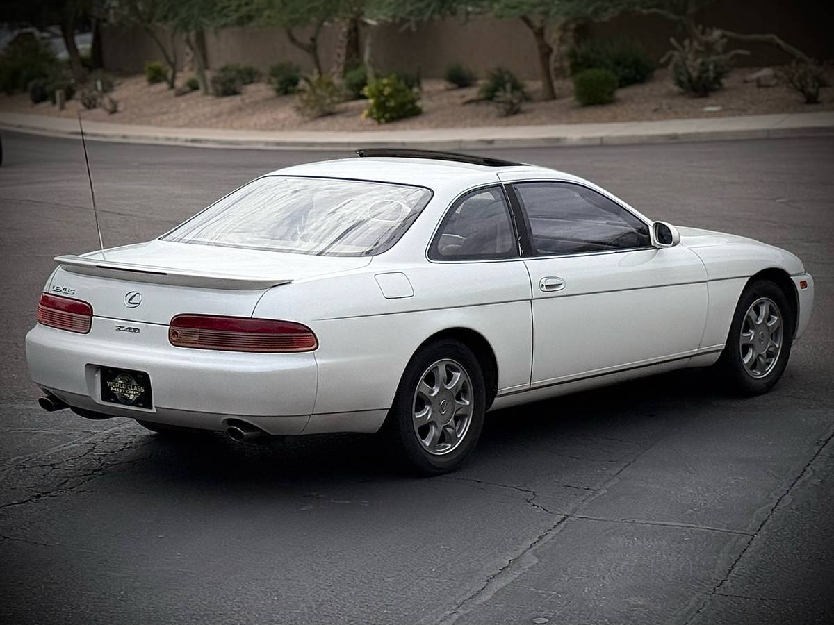 Lexus-sc-300400-1995-white-10