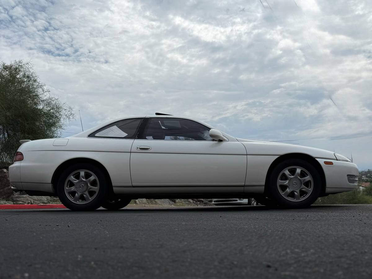 Lexus-sc-300400-1995-white-12
