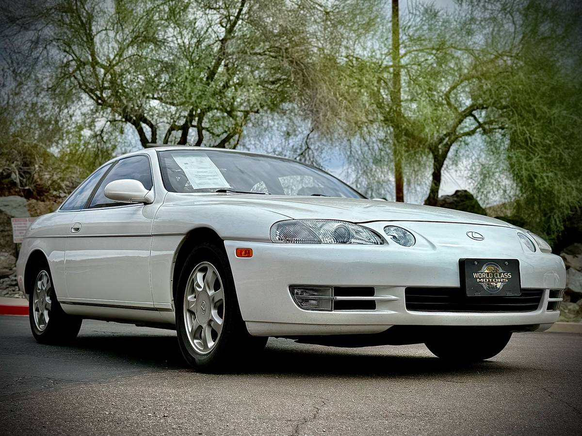 Lexus-sc-300400-1995-white-13