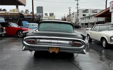 Lincoln-Capri-Continental-1959-Coupe-10