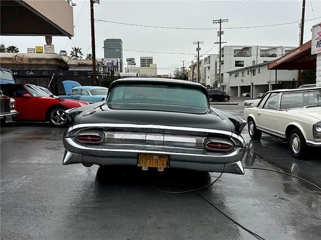 Lincoln-Capri-Continental-1959-Coupe-10