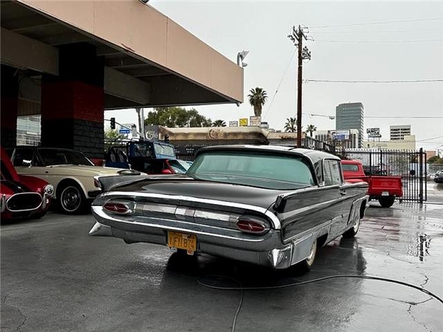 Lincoln-Capri-Continental-1959-Coupe-9