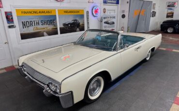 Lincoln-Continental-1961-4-Door-1