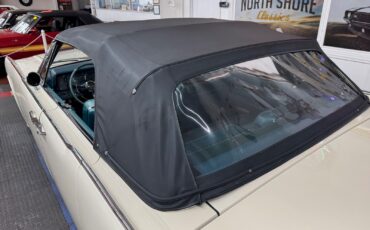 Lincoln-Continental-1961-4-Door-24