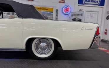 Lincoln-Continental-1961-4-Door-26