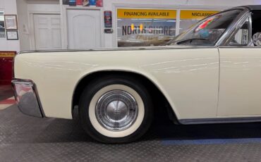 Lincoln-Continental-1961-4-Door-29